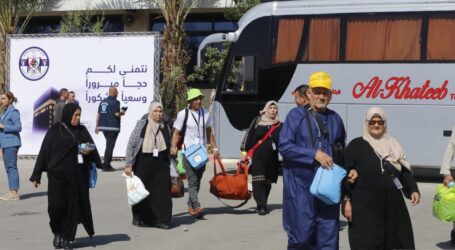 Jamaah Haji Palestina  dari Tepi Barat Berangkat Menuju Makkah