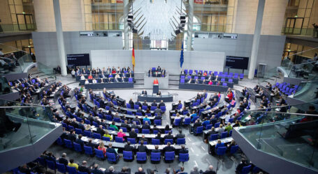 Anggota Parlemen Jerman Tolak Rencana Uni Eropa Gunakan Aset Bangun Ukraina