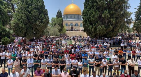 50 Ribu Jamaah Tunaikan Shalat Jumat di Al-Aqsa