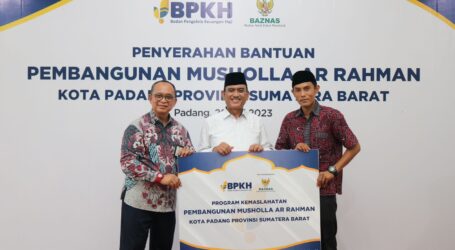 BPKH dan BAZNAS Berikan Bantuan Pembangunan Mushola di Padang