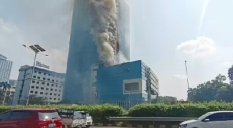 Kebakaran di Gedung K-Link Tower Gatot Subroto Berhasil Dipadamkan