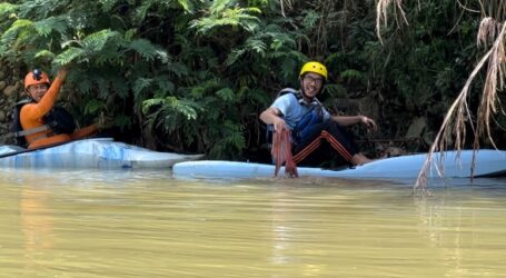 Komunitas Iklim Sungai Cikeas Beraksi Membersihkan Tepian Sungai  Cikeas dari Sampah Plastik