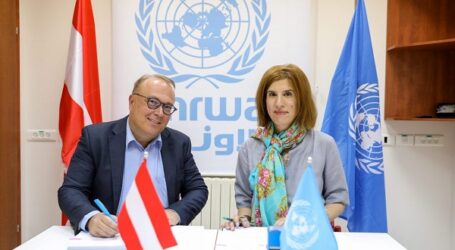 Austria Bantu UNRWA Danai Program Kesehatan Palestina