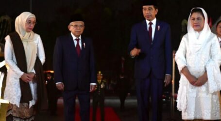 Presiden Jokowi Pimpin Apel Kehormatan dan Renungan Suci di TMP Kalibata