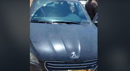 Pejuang Palestina Tembak Mobil Pemukim Yahudi