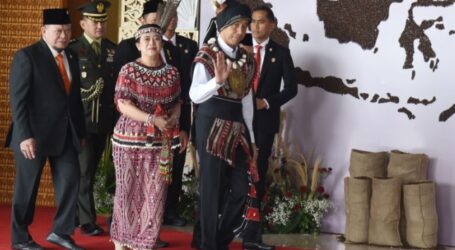 Presiden Jokowi Kenakan Baju Adat Tanimbar Maluku pada Pidato Kenegaraan