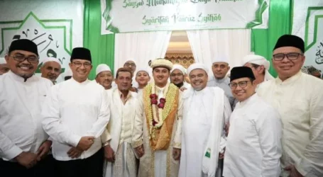 Habib Rizieq Gelar Pernikahan Putrinya Syarifah dan Sayyid