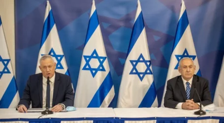 Lapid: Laporan Pembicaraan Antara Gantz dan Netanyahu Tidak Benar