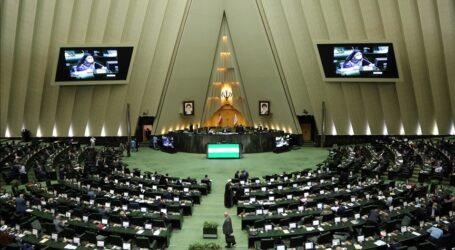 Parlemen Iran Setujui Tiga Tahun Masa Percobaan RUU Jilbab dan Kesucian