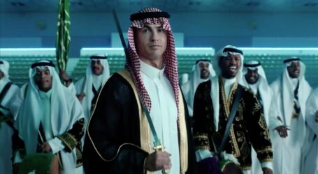 Cristiano Ronaldo Rayakan Hari Nasional Saudi dengan Berpakaian Tradisional