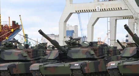 Menhan AS: Ukraina Segera Terima Tank Tempur Abrams