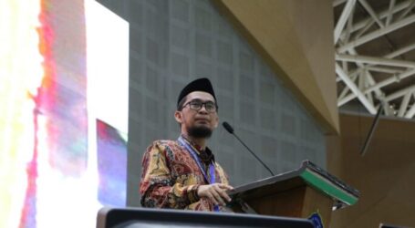 Ustaz Adi Hidayat Ungkap Alasan Bangga Kepada Muhammadiyah