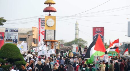 Ribuan Massa Padati Bundaran Adipura dalam Aksi Lampung Bela Palestina