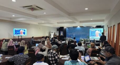 Muhammad Ismail Riyadi, OJK : Edukasi Literasi Keuangan Syariah di Indonesia masih Minim