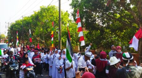 Ratusan Santri Ponpes Husnul Khotimah Ikut Aksi Solidaritas untuk Palestina