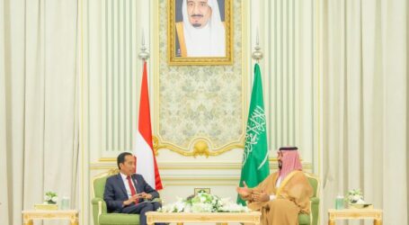 Presiden Jokowi Bertemu PM Arab Saudi di Istana Al-Yamamah