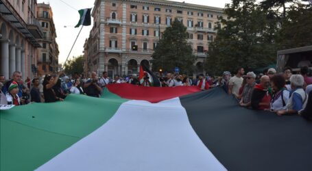 Ribuan Warga di Roma Dukung Palestina