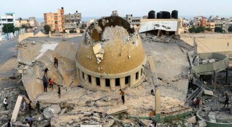 Dua Masjid di Gaza Hancur Dibom Israel