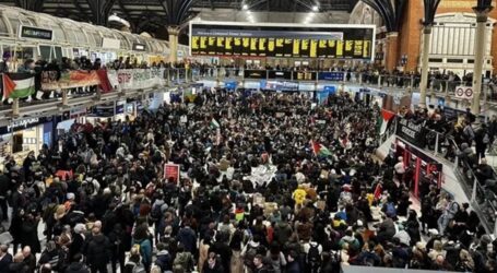 Demonstran Serbu Stasiun Liverpool di London, Solidaritas Palestina