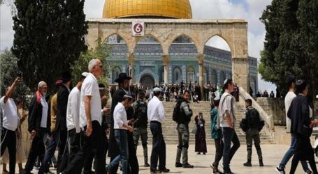 Puluhan Pemukim Yahudi Lakukan Aksi Provokatif di Halaman Al-Aqsa