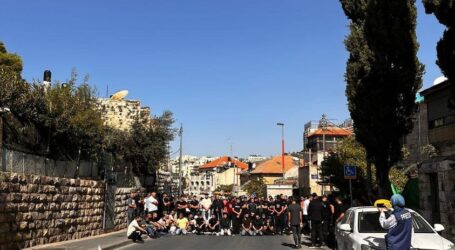 Karena Pembatasan Israel, Hanya 5.500 Jamaah Shalat Jumat di Al-Aqsa