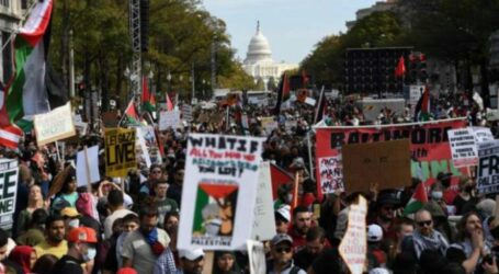 Rumah Menhan AS Didemo Massa Protes Dukung Agresi di Gaza