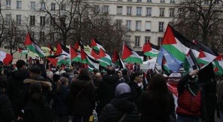 Unjuk Rasa Dukung Palestina Digelar di Paris Selama Musim Liburan