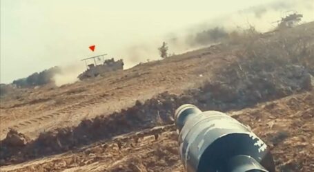 Al-Qasam Kembali Hancurkan Kendaraan Militer dan Dua Tank Israel di KhanYunis