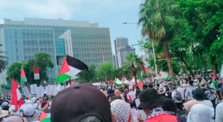 Ribuan Massa Ikuti Aksi Global Bela Palestina di Depan Kedubes AS