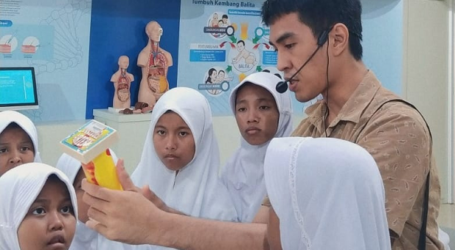 Layanan Sehat dan Sanggar Ceria Yatim Mandiri Jakarta Kunjungi Museum Imeri FK UI
