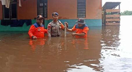 Banjir Kabupaten Sintang, Sudah Sepekan Belum Surut