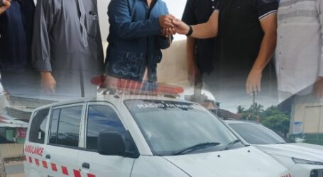Yayasan Ponpes Al-Fatah Lampung Terima Bantuan Ambulans
