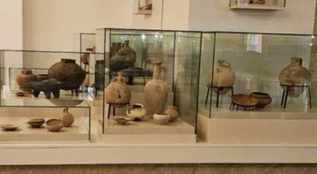 Israel Pajang Artefak yang Dicuri dari Gaza di Kantor Knesset