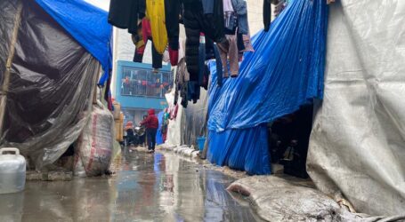 Hujan Deras Sebabkan Banjir di Kamp-Kamp Pengungsian Warga Palestina