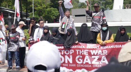Gelar Aksi Peduli Palestina, Ribuan Umat Islam di Jateng Tuntut Stop Agresi Gaza