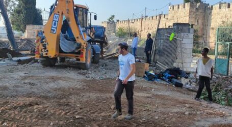 Buldoser Israel Libas Tanah Warga Palestina dekat Monumen Prajurit Tak Dikenal