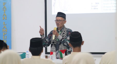 AWG Gelar Daurah Al-Quds Khusus Santri Al-Fatah Lampung