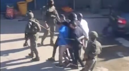 Pasukan Israel Tangkap Enam Warga Issawiya dengan Diborgol dan Diikat Satu Sama Lain