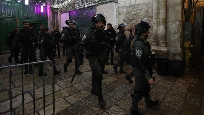 Polisi Israel menyerbu kompleks Masjid Al-Aqsa. (Foto file - Anadolu Agency)