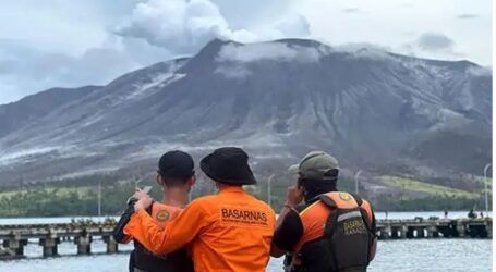 Gunung Ruang di Sulawesi Utara Berstatus Siaga