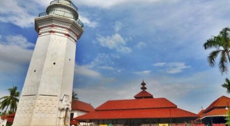 Masjid Agung Banten, Sentuhan Arsitek Cina dan Belanda
