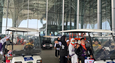 Petugas Bersiap Sambut Kedatangan Jamaah Haji Gelombang II