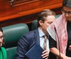 Negara Bagian Victoria Australia Larang Penggunaan Keffiyeh Palestina di Parlemen