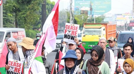 Ribuan Warga Jakarta Ikut Gerak Jalan Cinta Al Aqsa