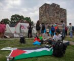 Mahasiswa Meksiko Bangun Tenda dan Kibarkan Bendera Palestina di Universitas