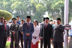 Presiden Joko Widodo (Jokowi) memimpin upacara Peringatan Hari Kesaktian Pancasila, di Monumen Pancasila Sakti, Lubang Buaya, Jakarta Timur, Selasa (1/10/2024) (foto: BKHM Kemendikbudristek)