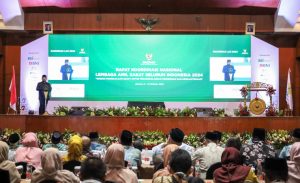 Menteri Agama RI Yaqut Cholil Qoumas saat membuka Rapat Kerja Nasional (Rakornas) Lembaga Amil Zakat (LAZ) se-Indonesia 2024 di Jakarta, Selasa (15/10/2024)