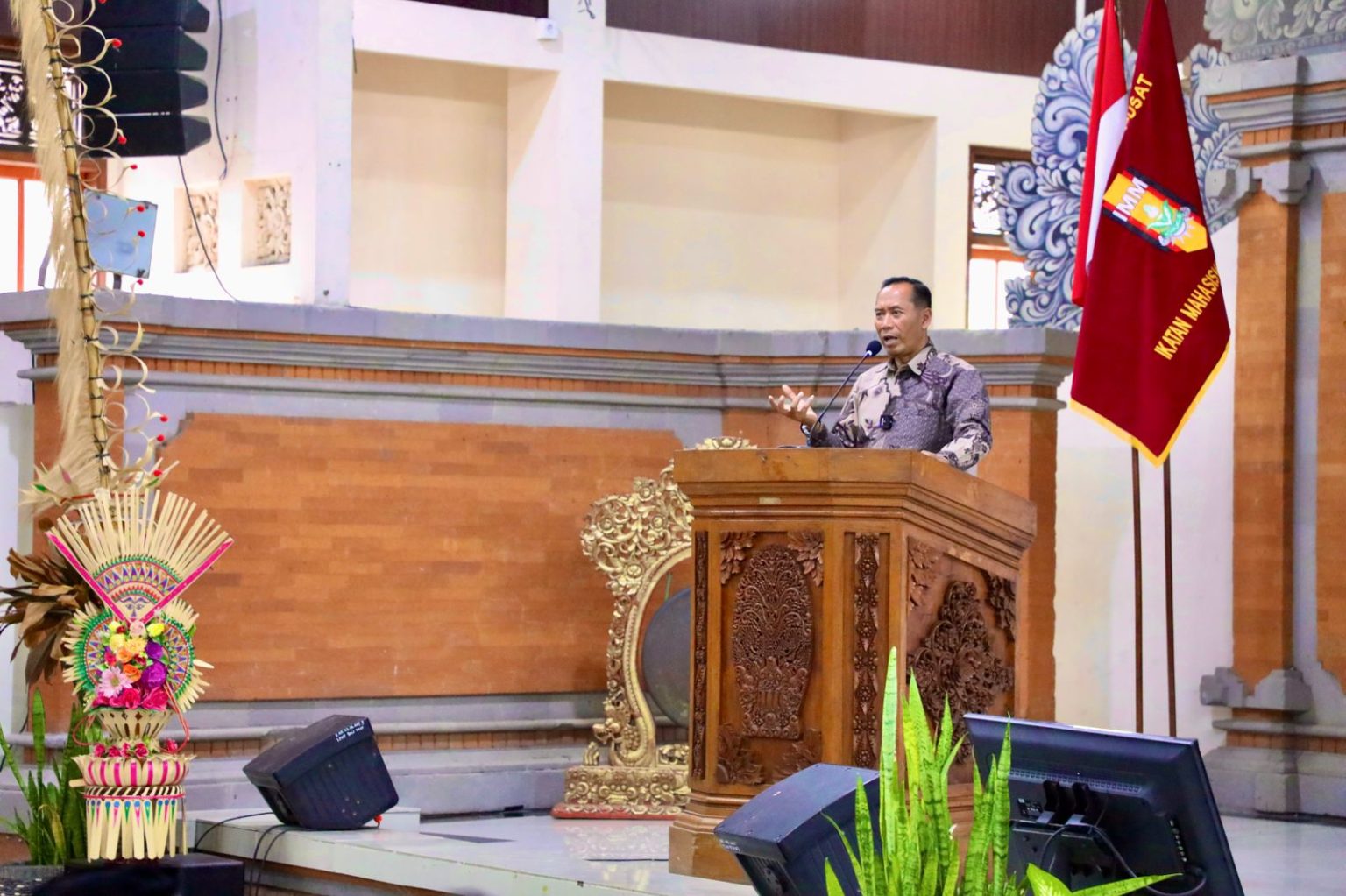 Wakil Menteri Pendidikan Tinggi, Sains, dan Teknologi (Wamendiktisaintek) Fauzan (foto: Humas Kemendiksaintek)