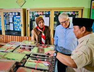 Presiden Republik Indonesia, Prabowo Subianto menerima kunjungan pendiri Gates Foundation dan tokoh filantropi dunia, Bill Gates (foto: BPMI Setpres)