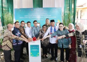Menteri Kesehatan Budi Gunadi Sadikin meresmikan program Desa Siaga TBC (foto: Kemenkes RI)